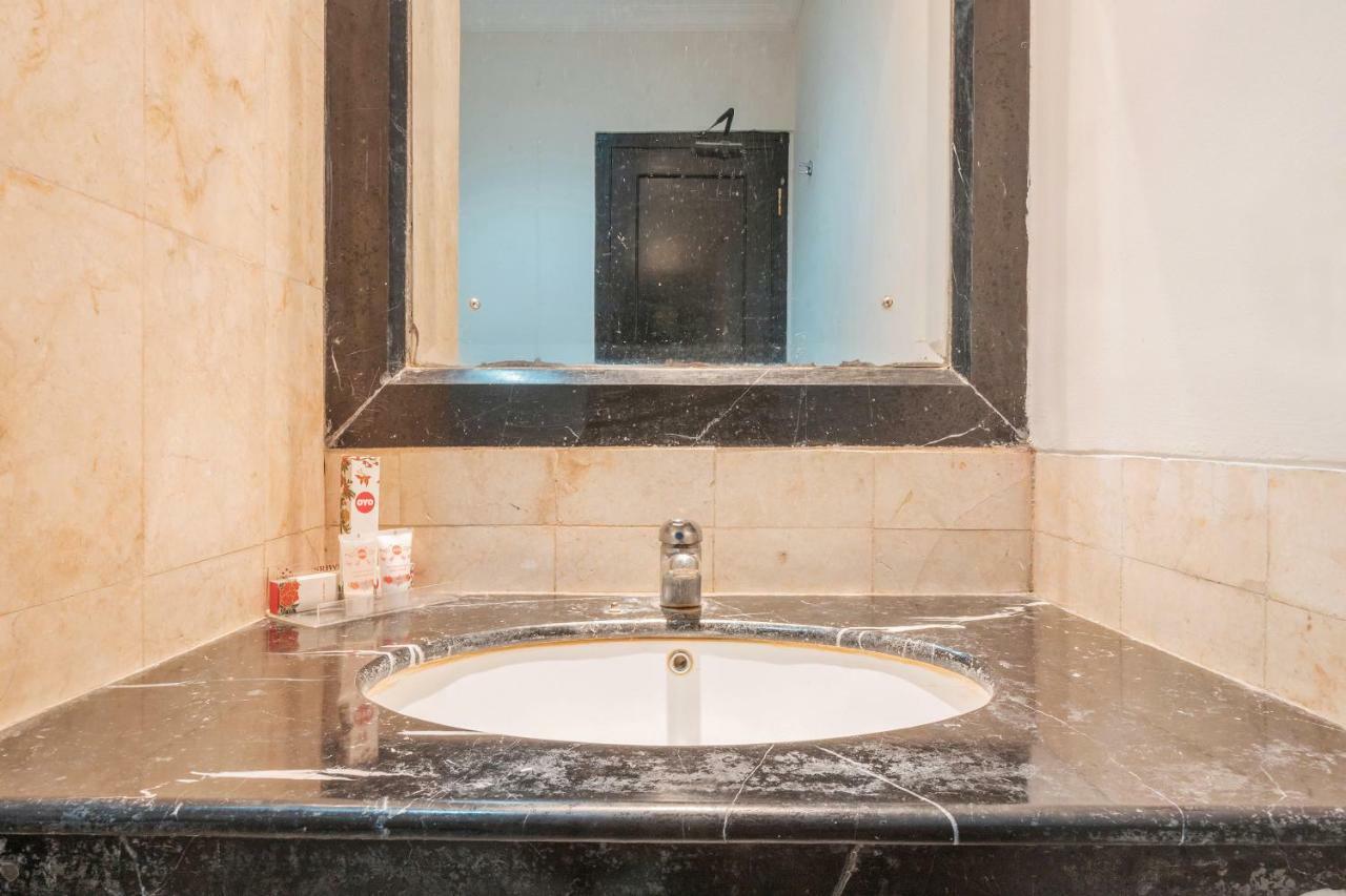 Capital O 534 Sriwijaya Hotel ジャカルタ エクステリア 写真
