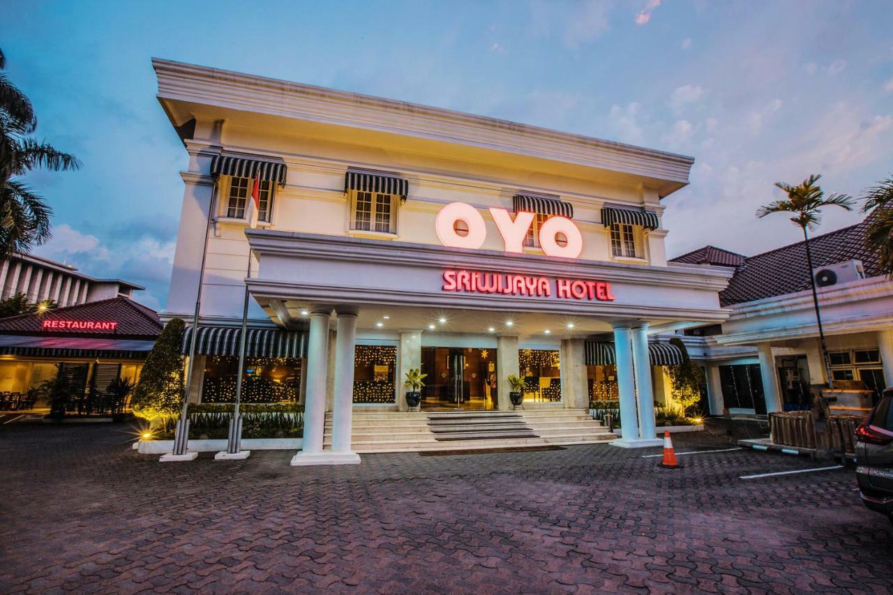 Capital O 534 Sriwijaya Hotel ジャカルタ エクステリア 写真