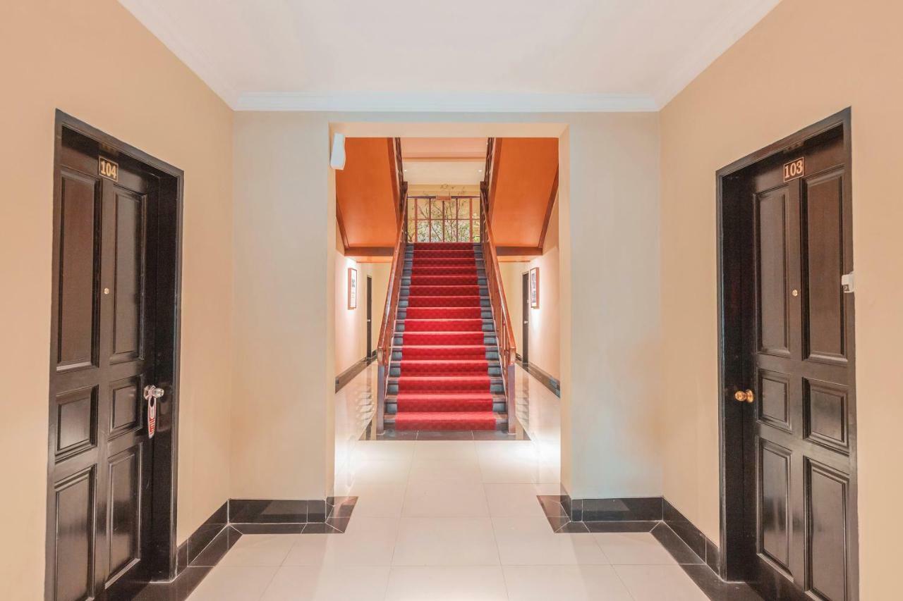 Capital O 534 Sriwijaya Hotel ジャカルタ エクステリア 写真