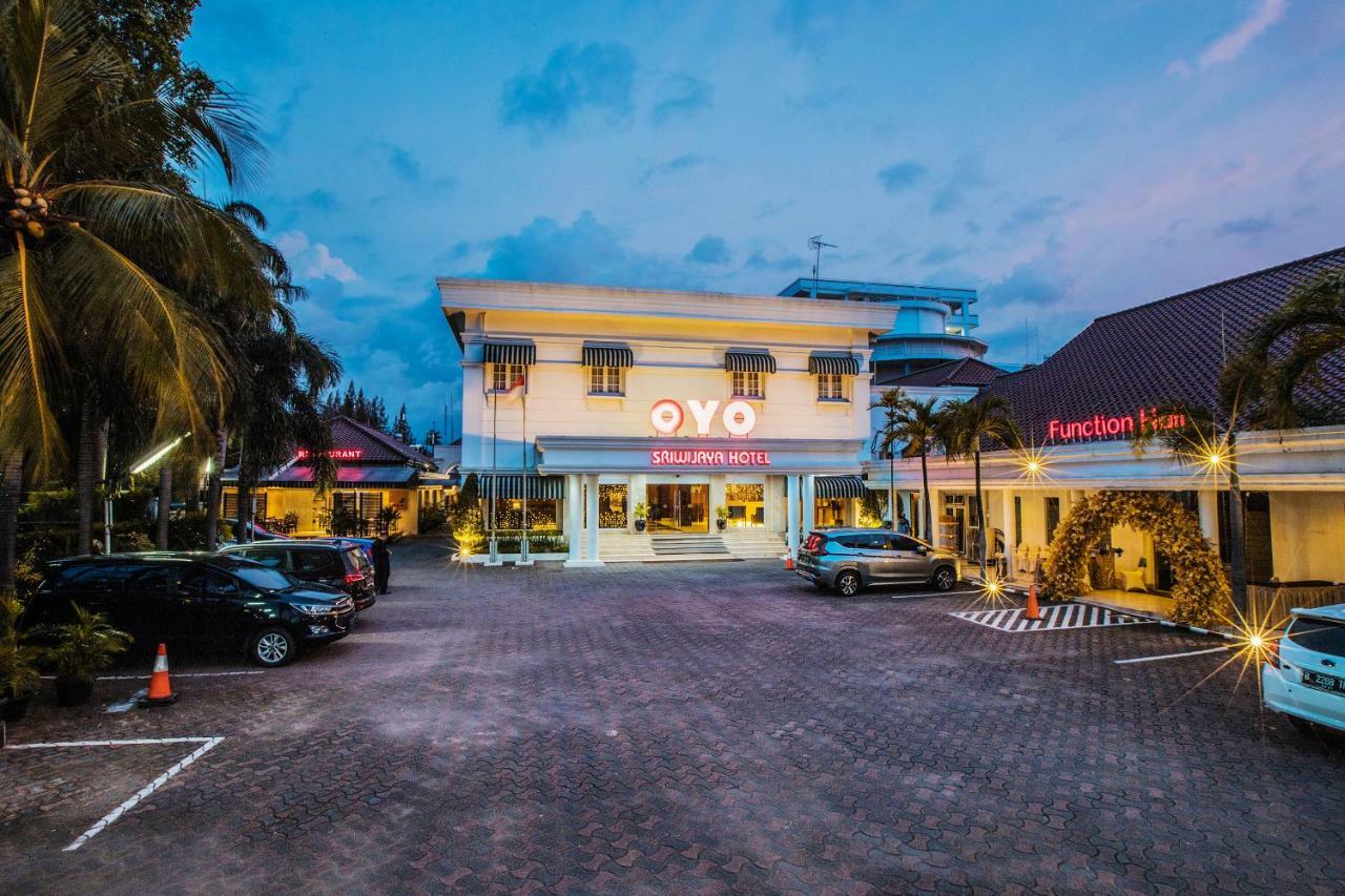 Capital O 534 Sriwijaya Hotel ジャカルタ エクステリア 写真