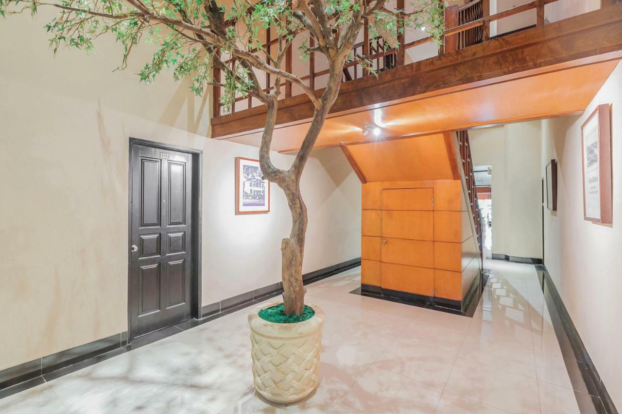 Capital O 534 Sriwijaya Hotel ジャカルタ エクステリア 写真